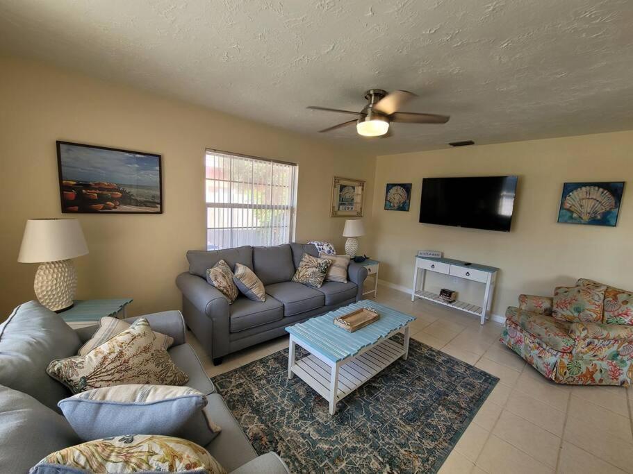 Beachy Duplex Sarasota