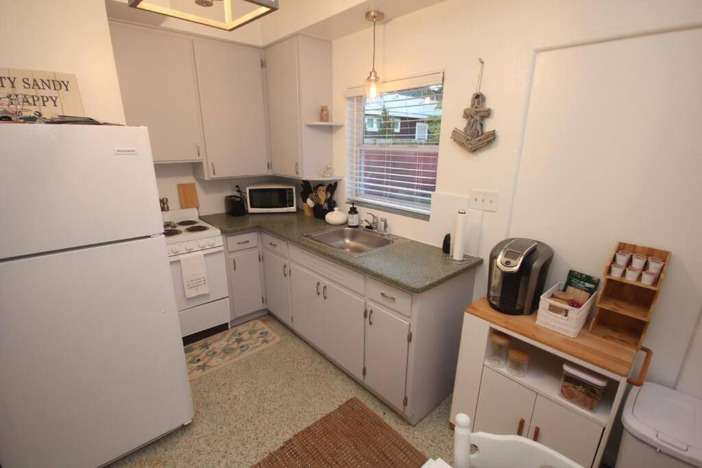 Cute Lil Oasis On Osprey Apartment *