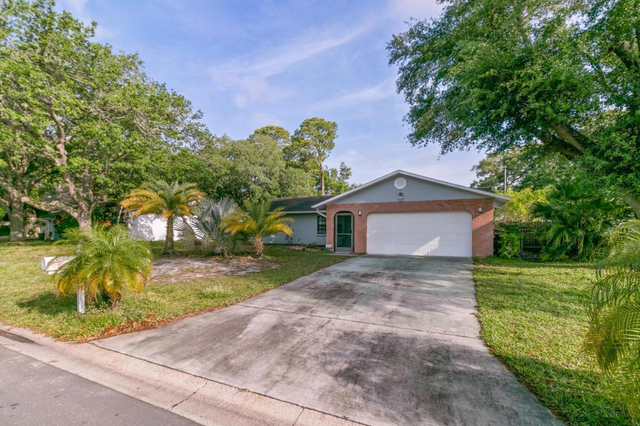 Spacious Modern House. Private Heated Pool And Sarasota