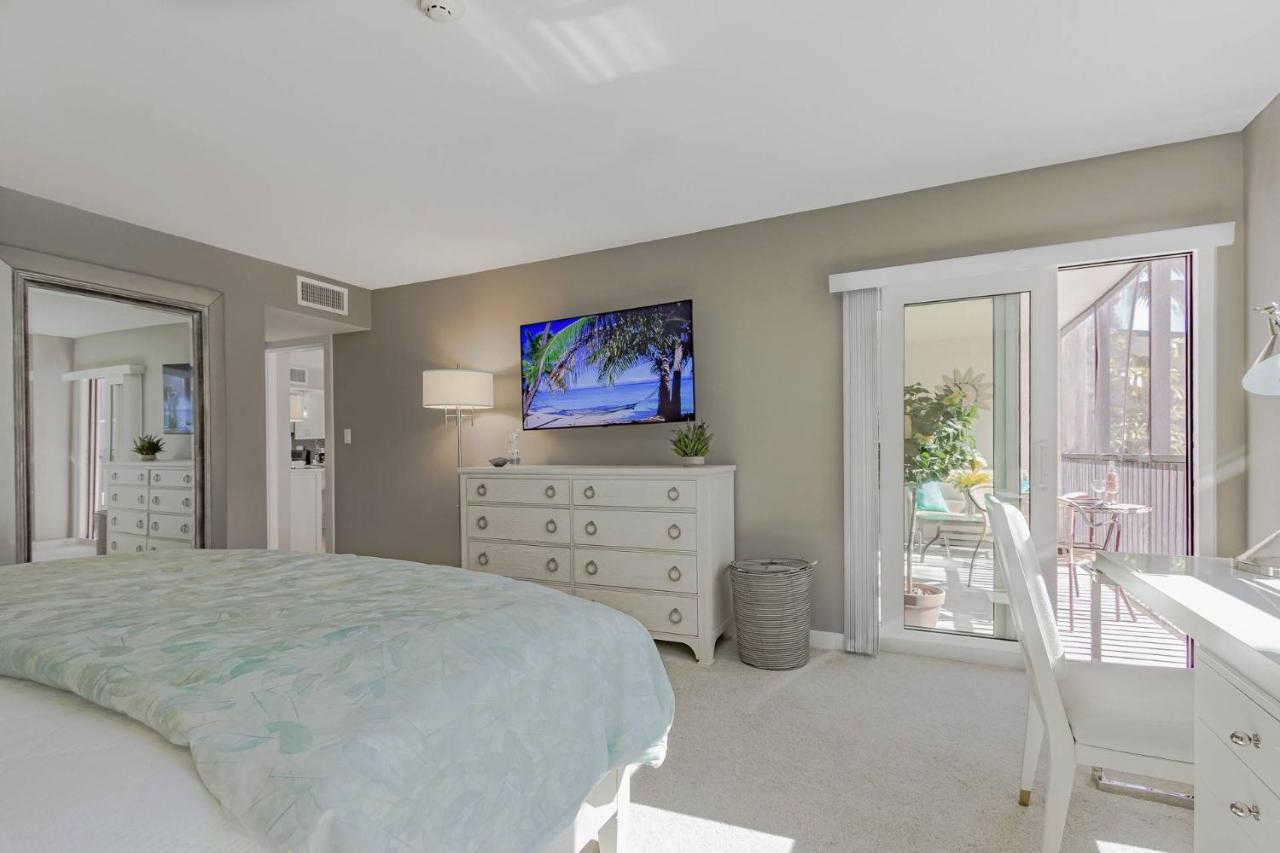 Holiday home Siesta Breakers On Crescent