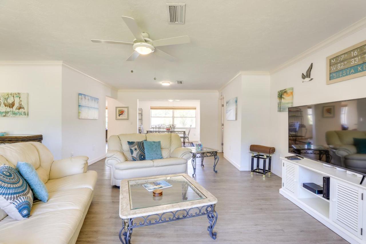 Holiday home House With Private Pool - 4 Mi To Beach!