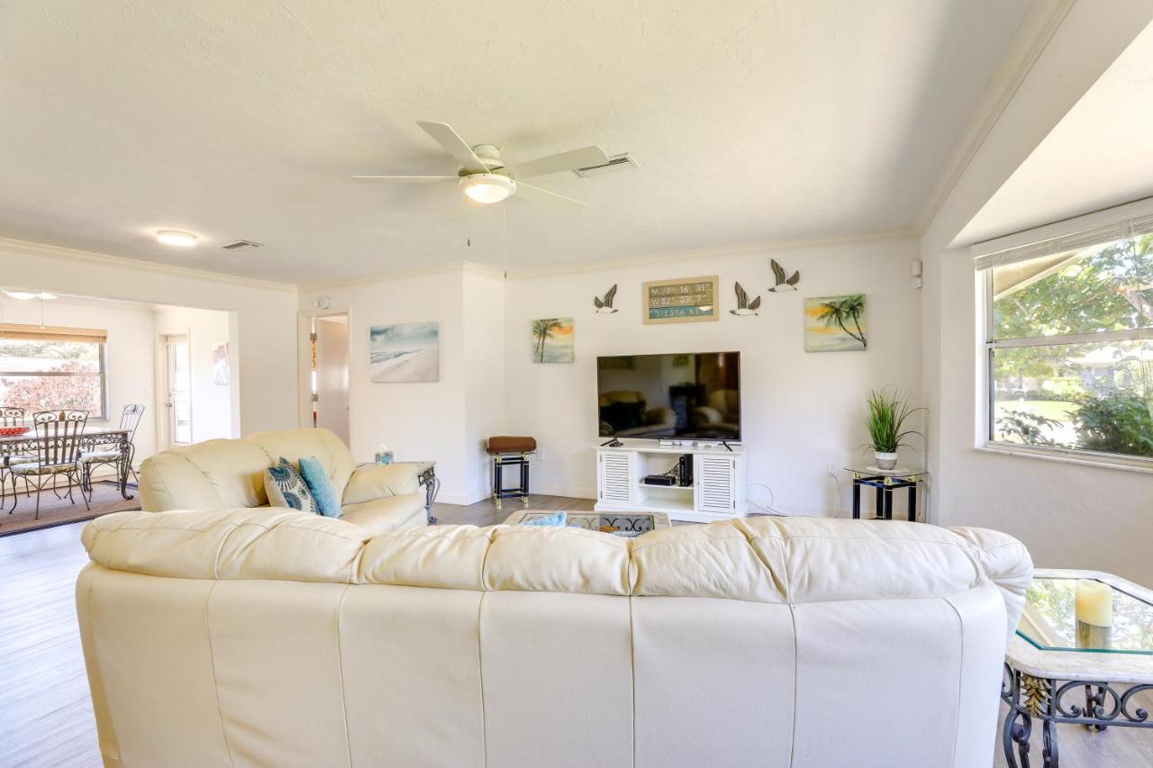 Holiday home House With Private Pool - 4 Mi To Beach! *