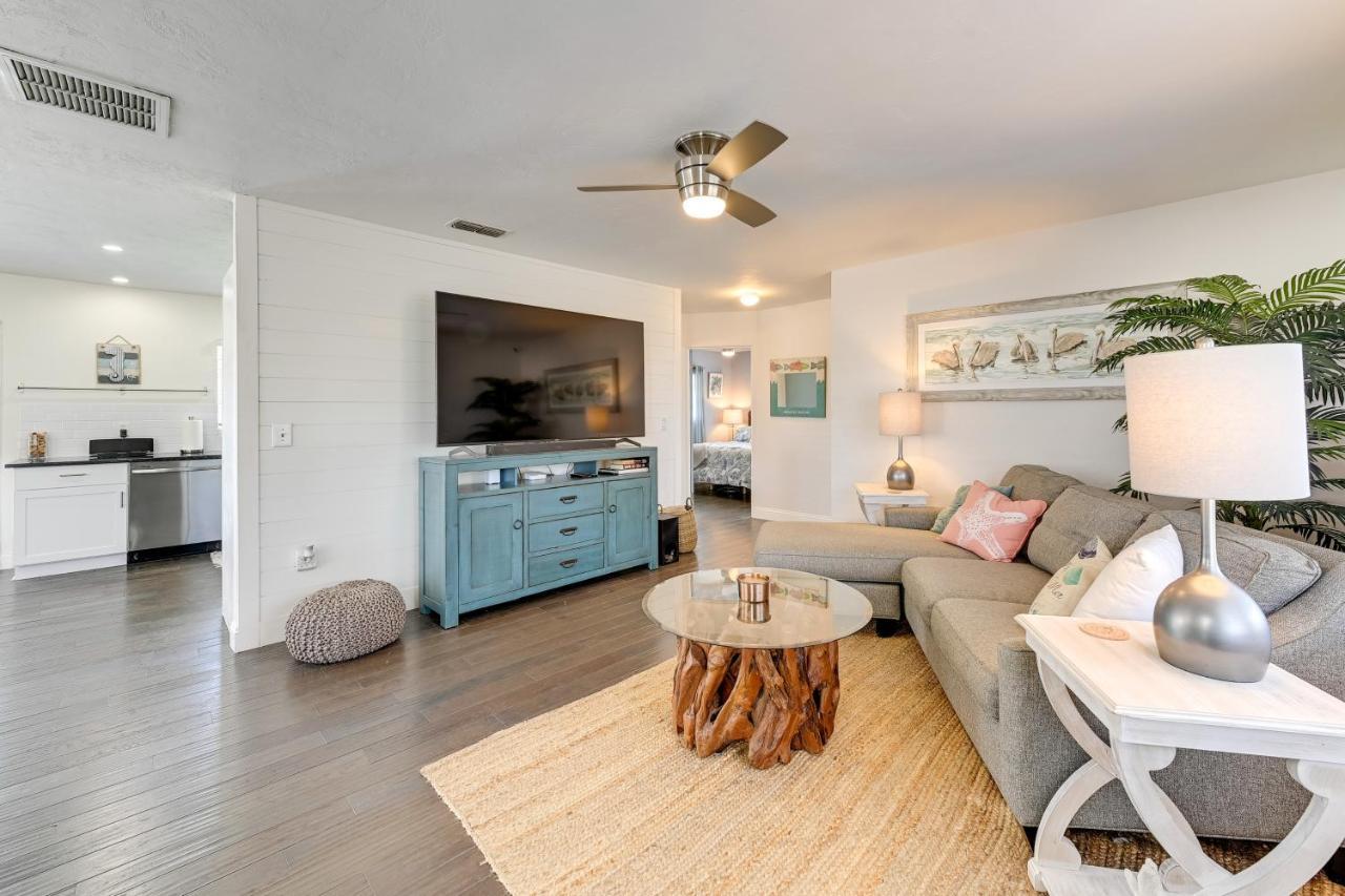 Sunny With Pool Near Siesta Key Beach! * Sarasota