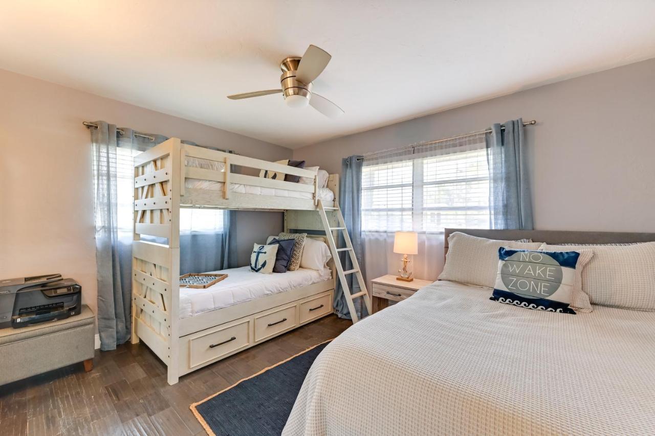 Holiday home Sunny With Pool Near Siesta Key Beach! *