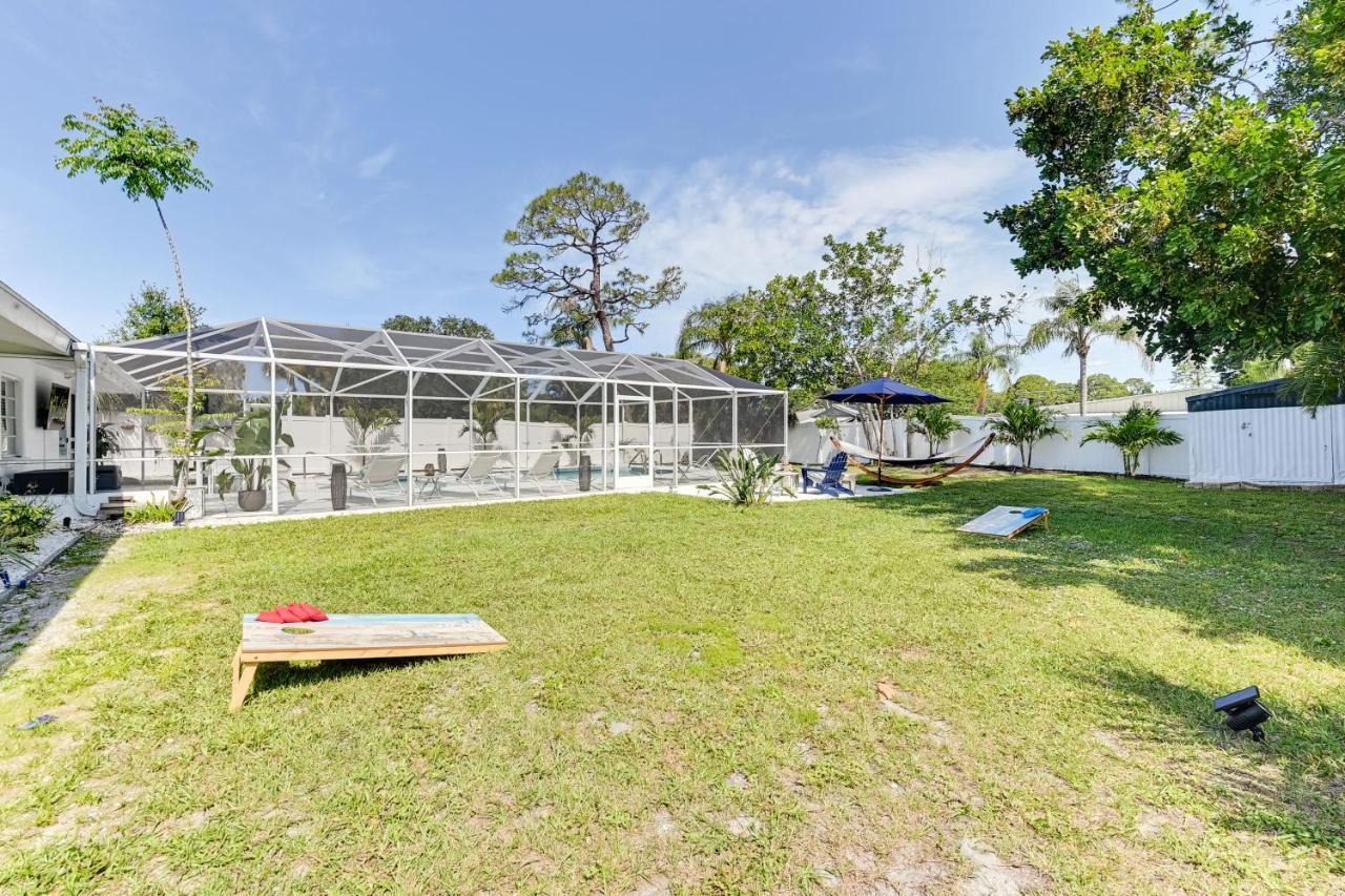 Sunny With Pool Near Siesta Key Beach! Sarasota