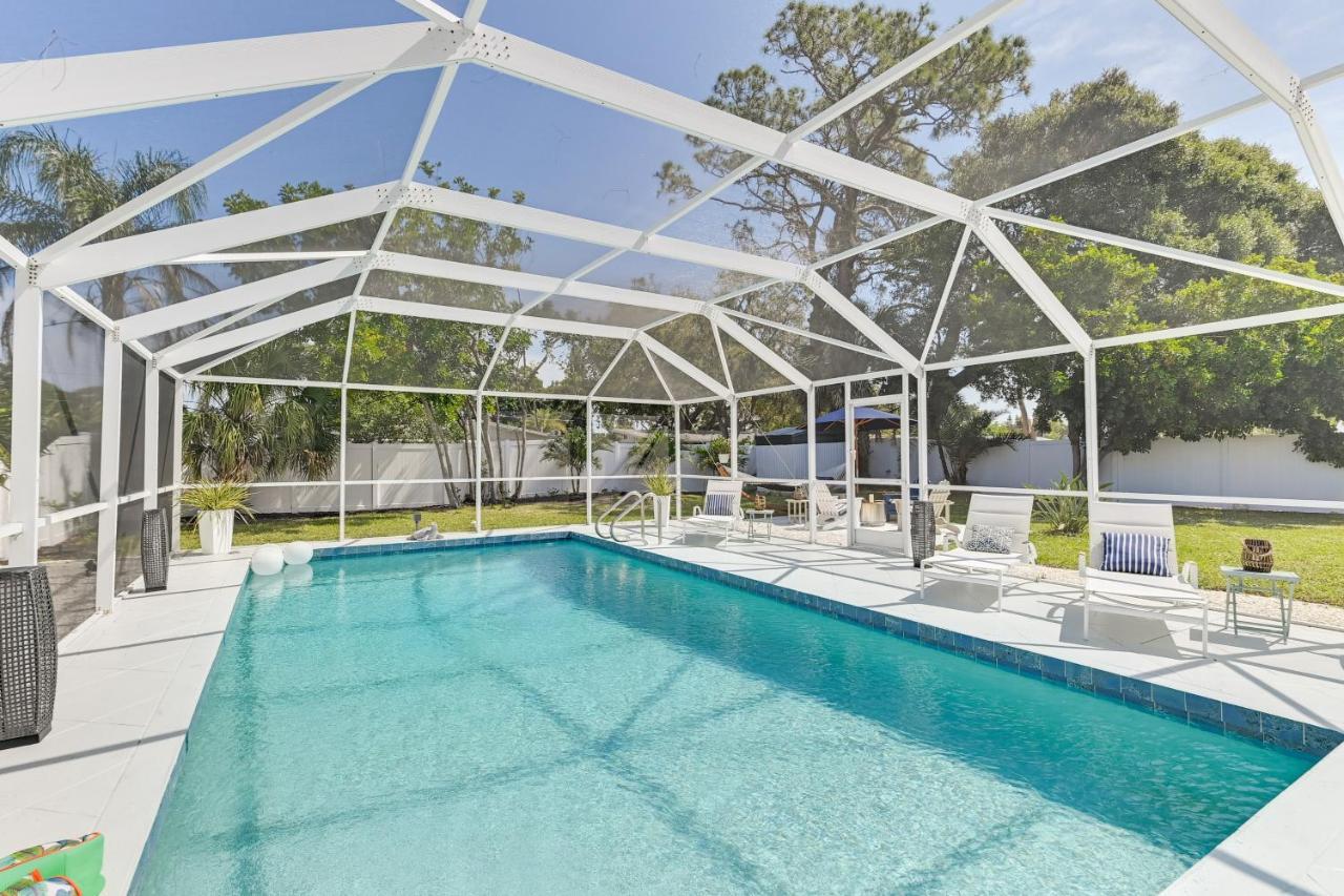 Sunny With Pool Near Siesta Key Beach! *