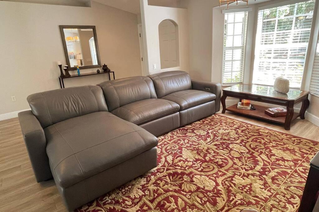 Holiday home Bernice 3bd2bth With Heated Pool Near Siesta Key!