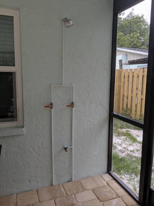 New England 3bd 2bt Heated Pool Close To Siesta Holiday home