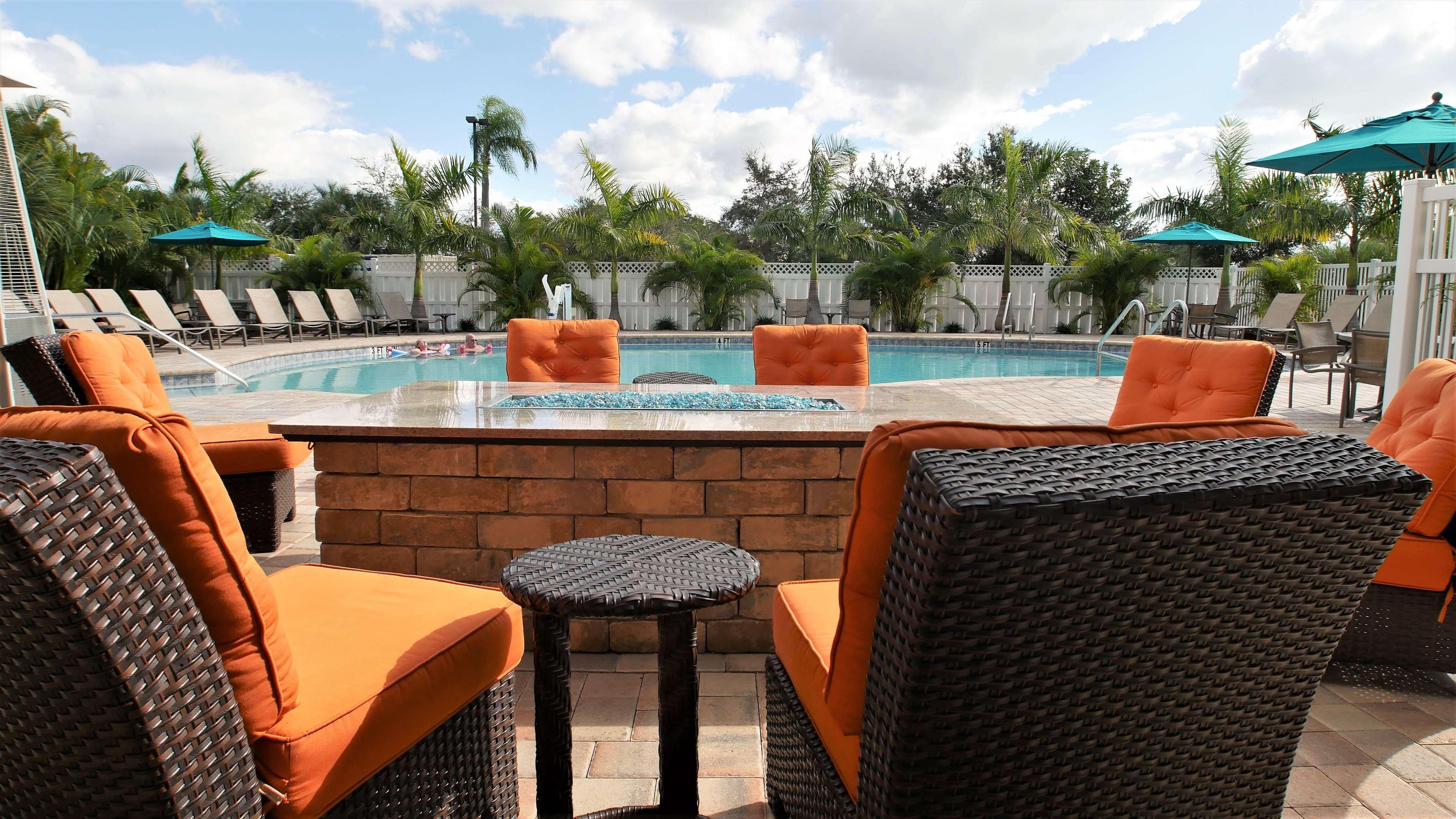Spark By Hilton Sarasota Siesta Key Gateway Point O'Rocks