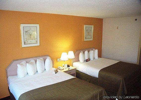 Inn Quality I-75 2*