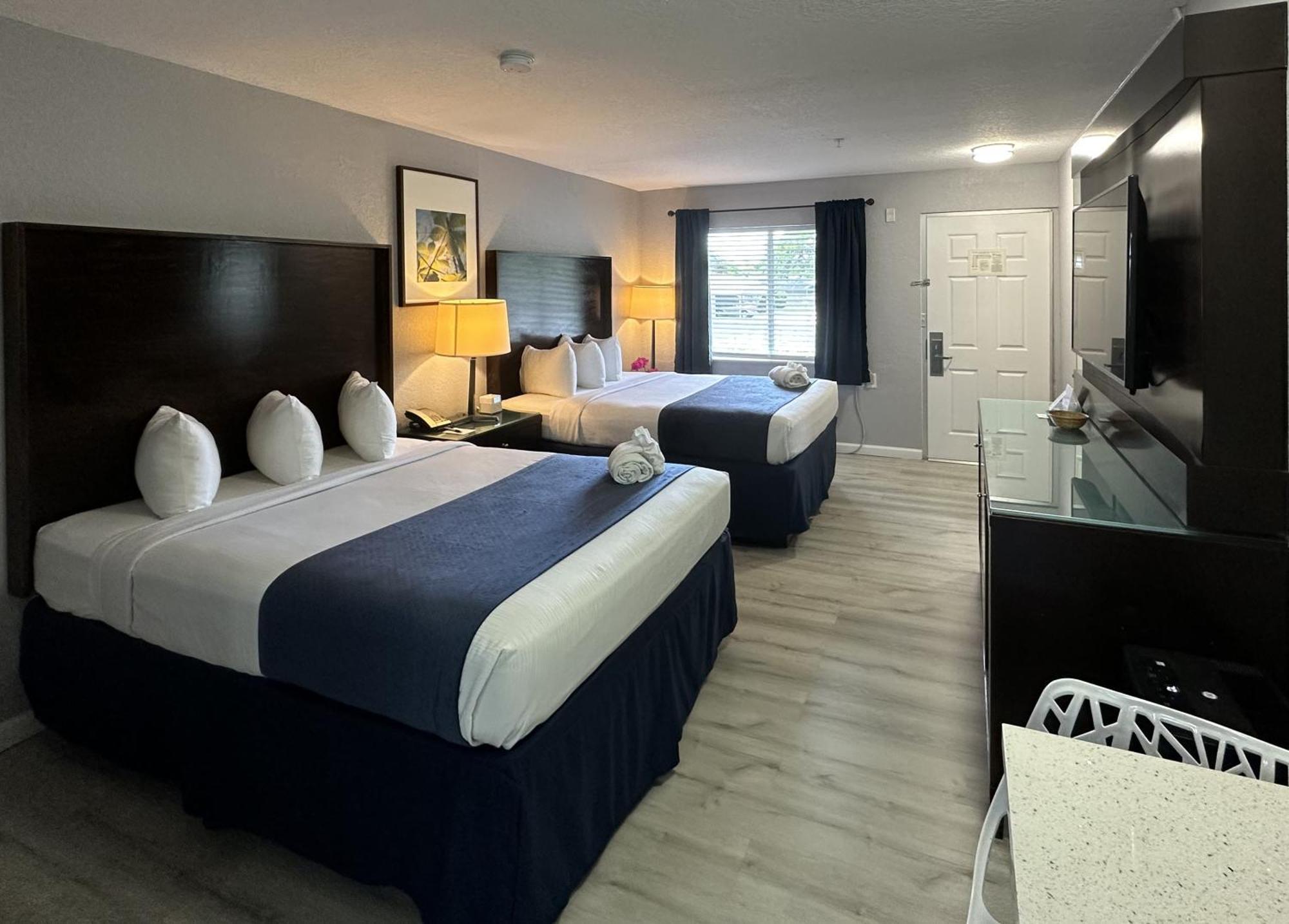 Hotel Lantern & - 2*