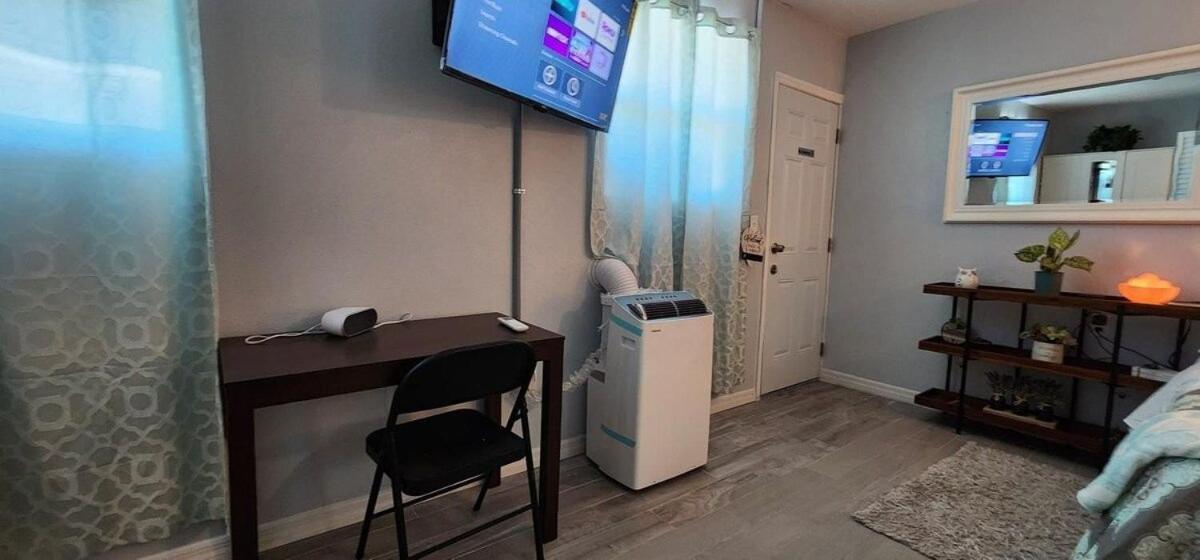 Sweet In Apartment *
