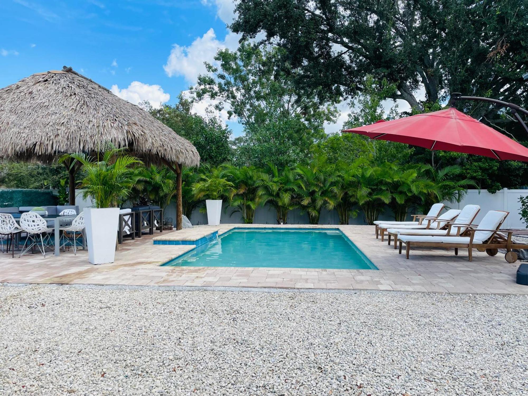 Paradise Heated Pool Near Img & Siesta Key Holiday home