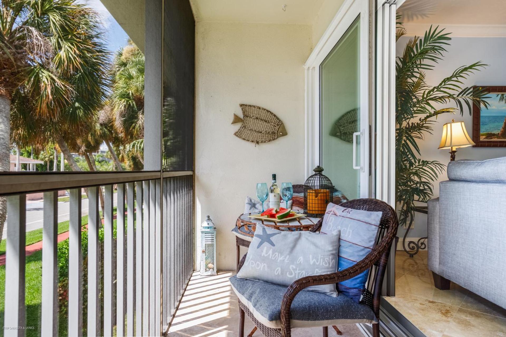 Kingston Arms, 2nd Floor, Walk To Holiday home Sarasota
