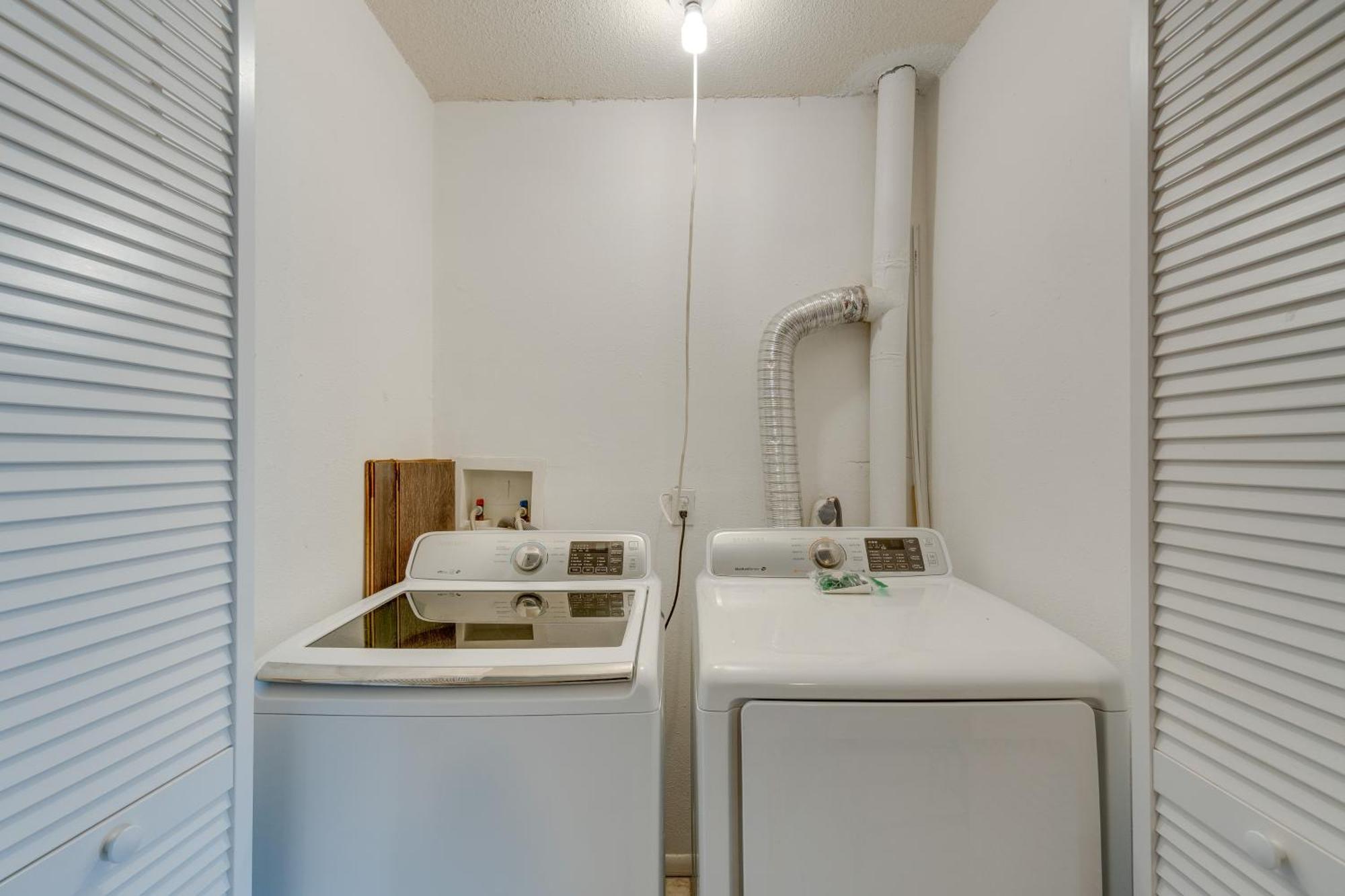 Apartment Updated Sienna Park - 4 Miles To Siesta Key!