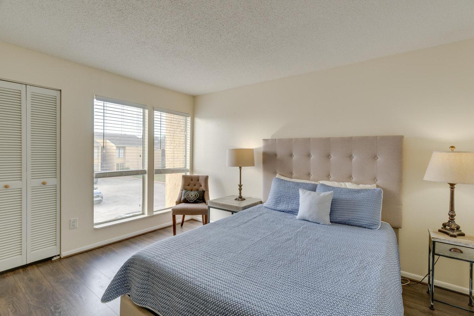 Apartment Updated Sienna Park - 4 Miles To Siesta Key! *