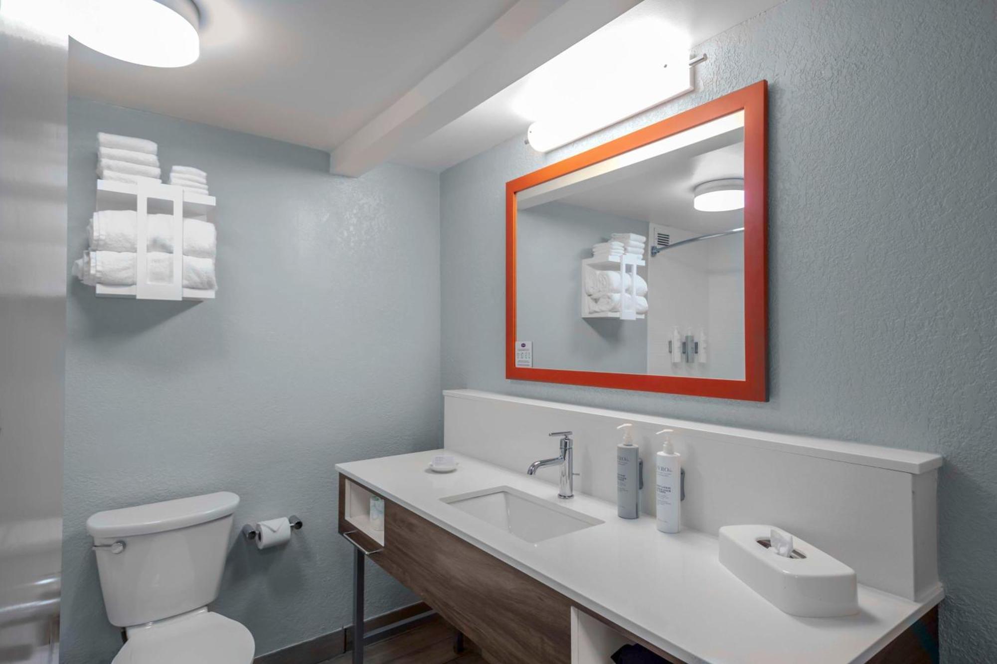 Hampton Sarasota I-75 Bee Ridge 3*