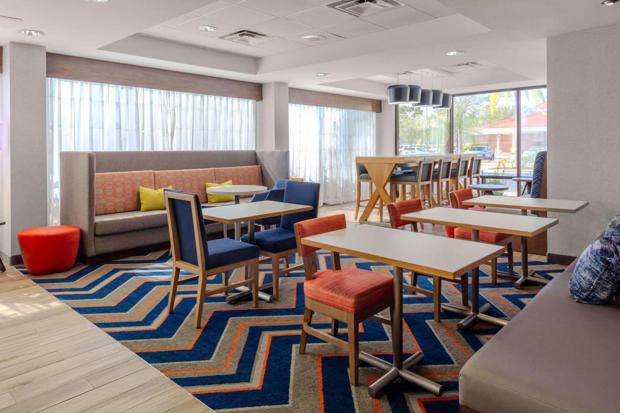 Hampton Sarasota I-75 Bee Ridge Hotel 3*