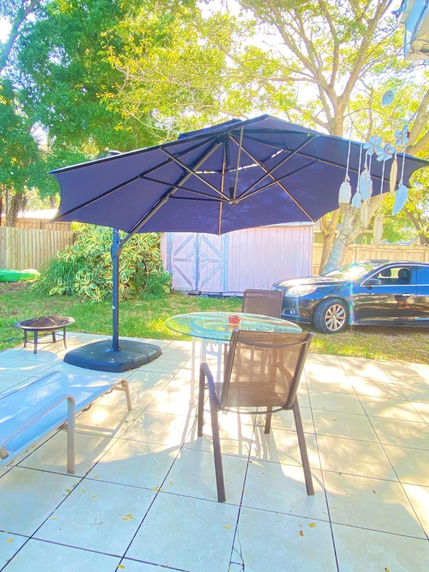 Cozy Only 10 Minutes By Car Of Siesta Key Apartment