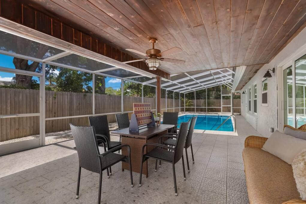 Holiday home Updated Pool Home, Near Siesta Key