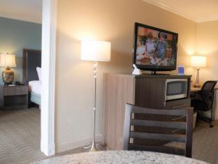 Spark By Hilton Sarasota Siesta Key Gateway Point O'Rocks