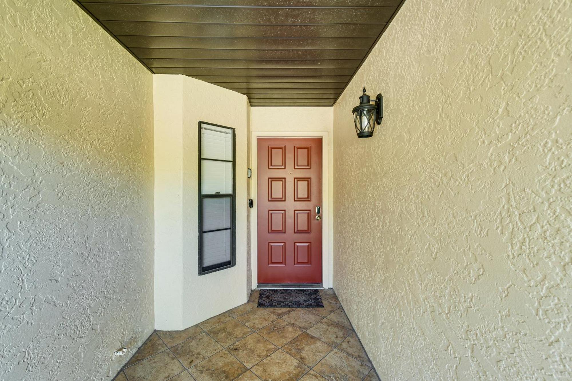 Villa With Pool Access About 4 Mi To Beach! Sarasota