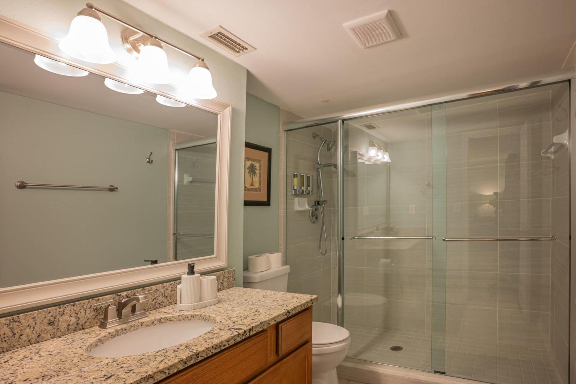 Lovely 3 Bedroom First Floor On Golf Course * Sarasota