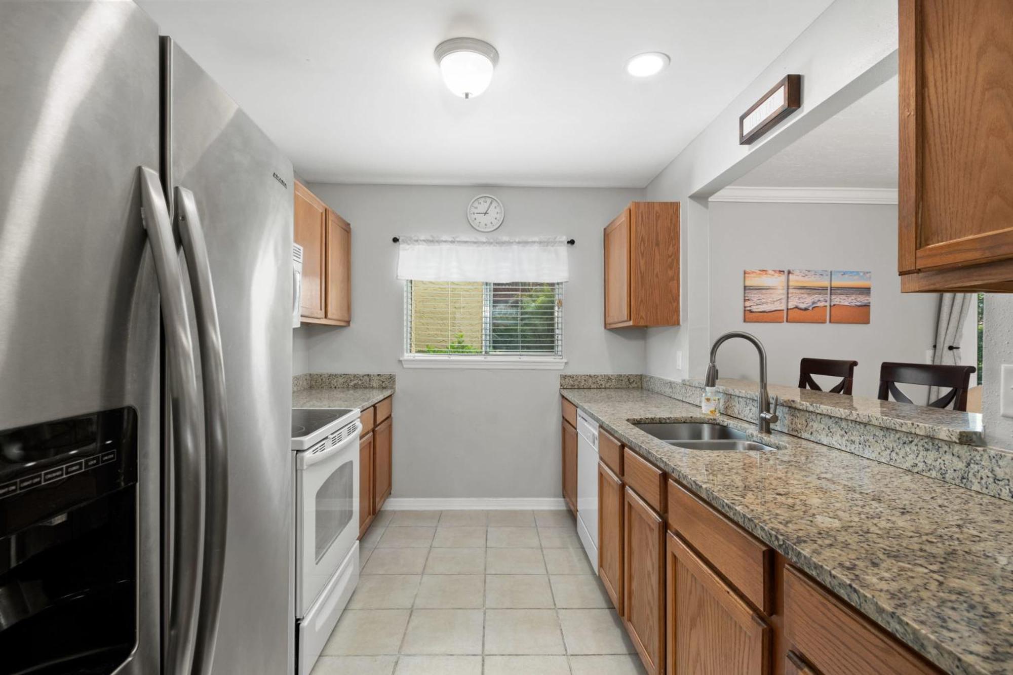Lovely 3 Bedroom First Floor On Golf Course