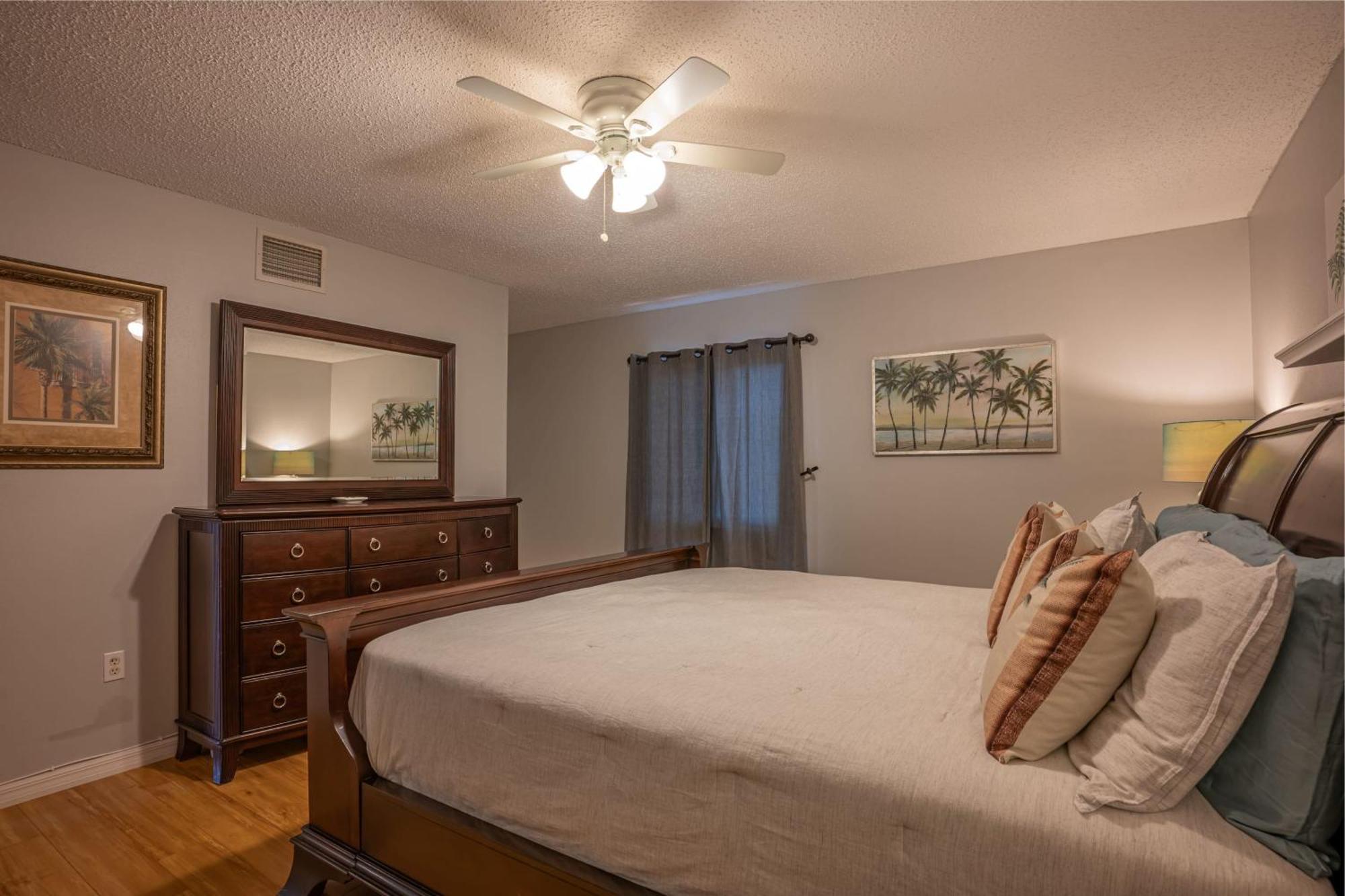 Holiday home Lovely 3 Bedroom First Floor On Golf Course Sarasota