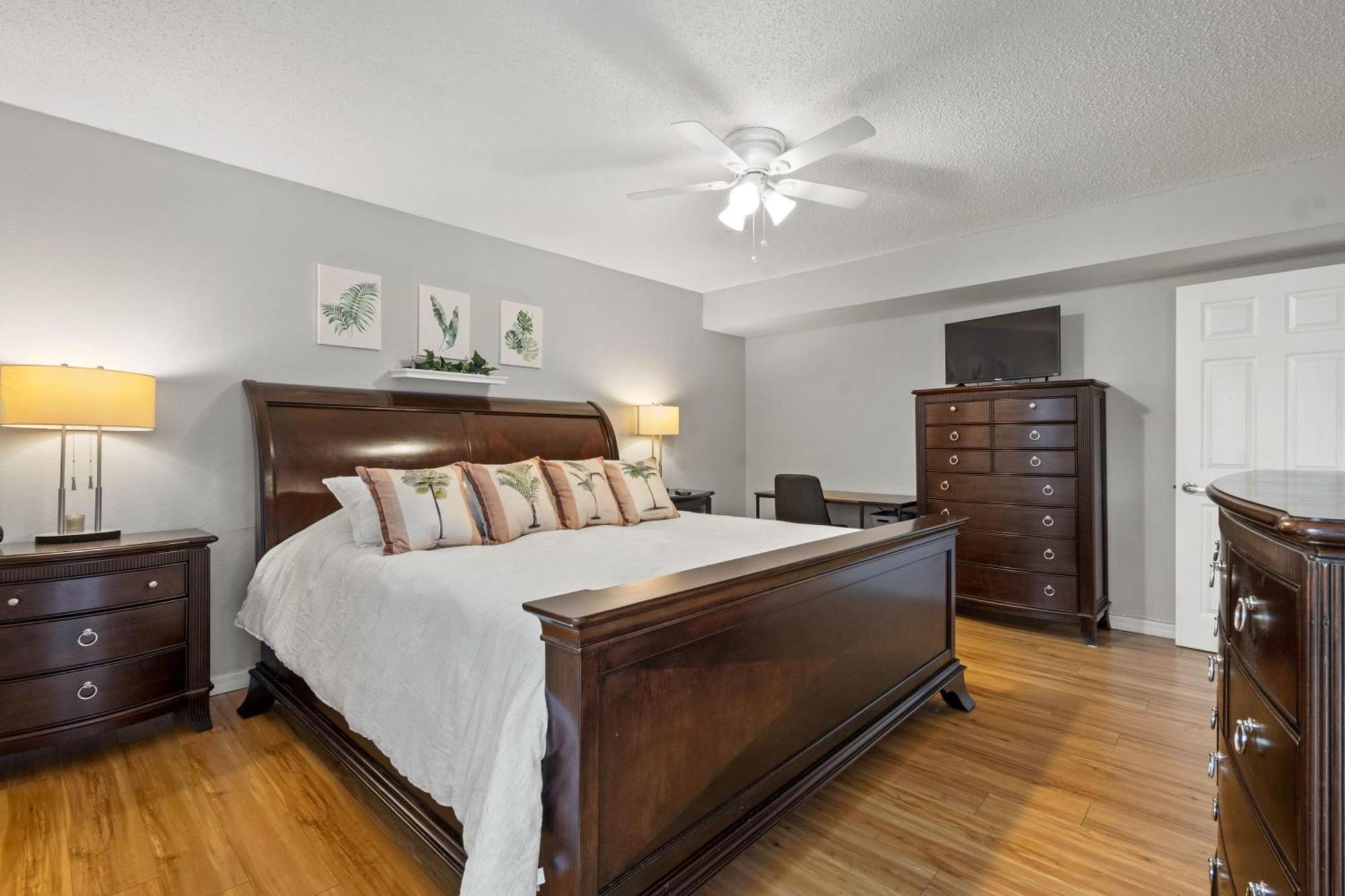 Lovely 3 Bedroom First Floor On Golf Course