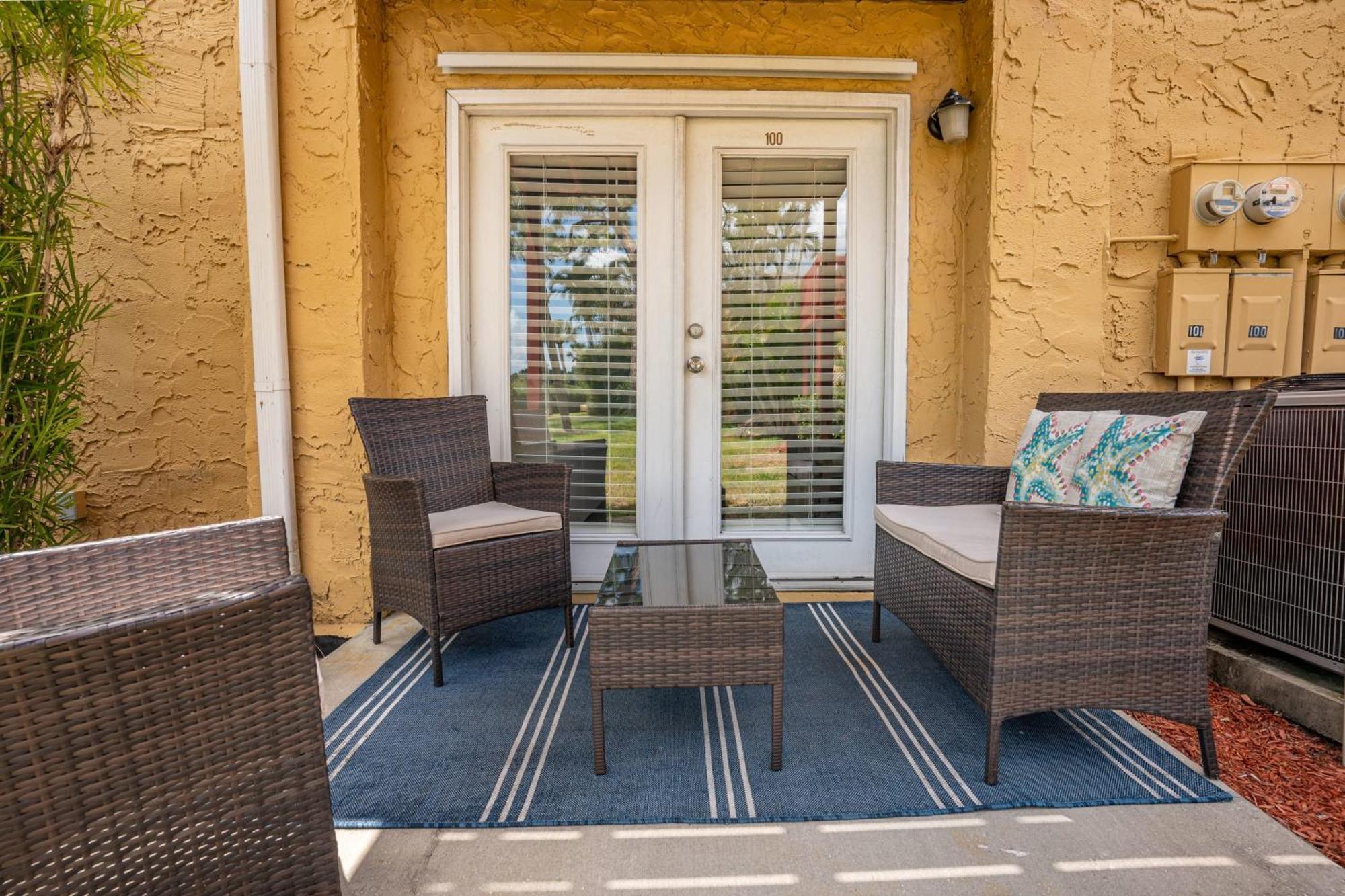 Lovely 3 Bedroom First Floor On Golf Course Holiday home Sarasota