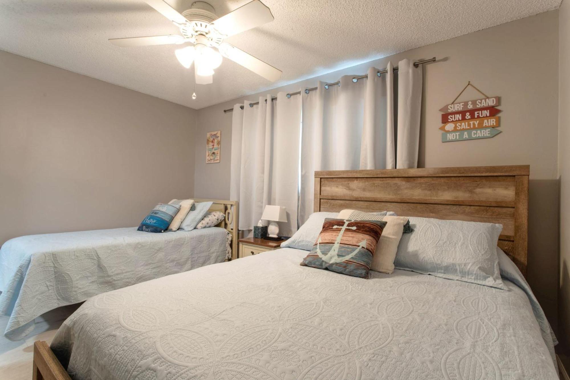 Holiday home 2 Bed 2 Bath Centrally Located On Siesta Key Sarasota