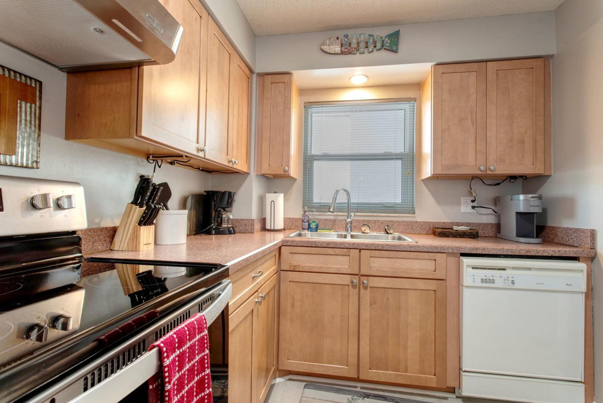 2 Bed 2 Bath Centrally Located On Siesta Key