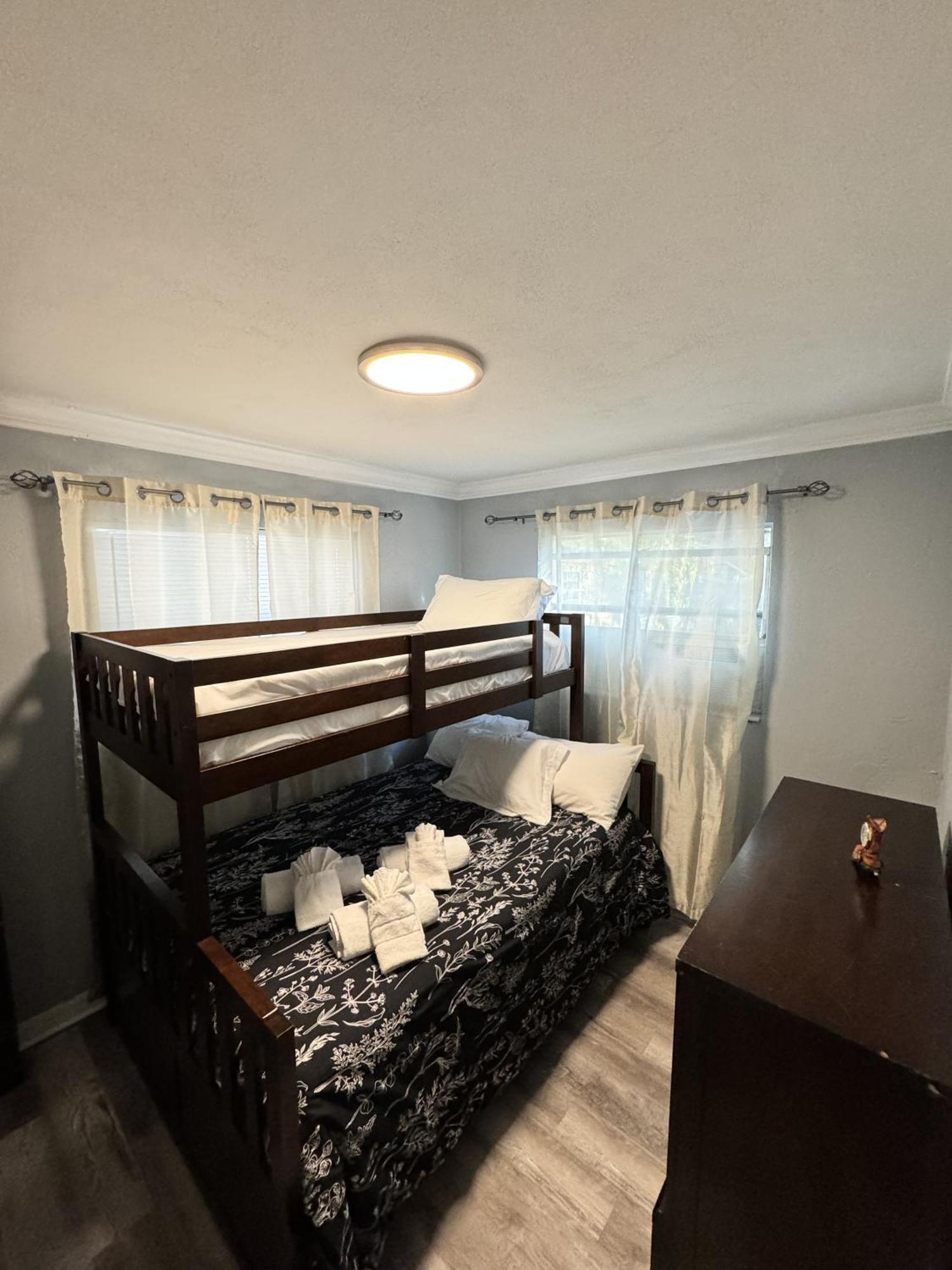 Holiday home Downtown Single Family Modern Close To Beaches And Dining Sarasota
