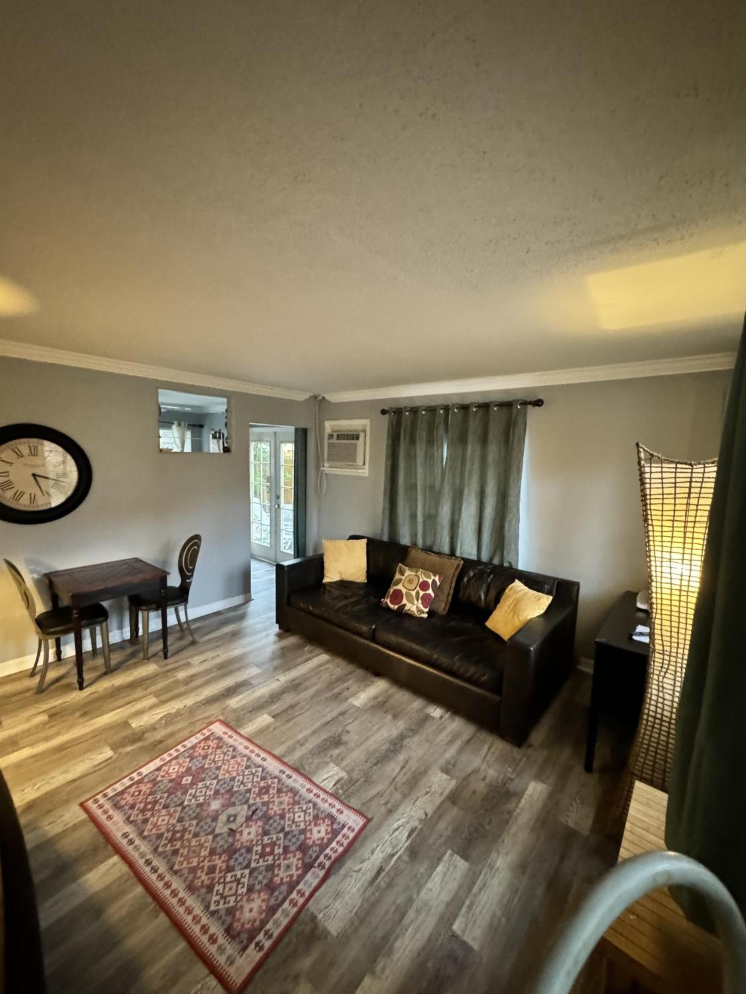Downtown Single Family Modern Close To Beaches And Dining Sarasota