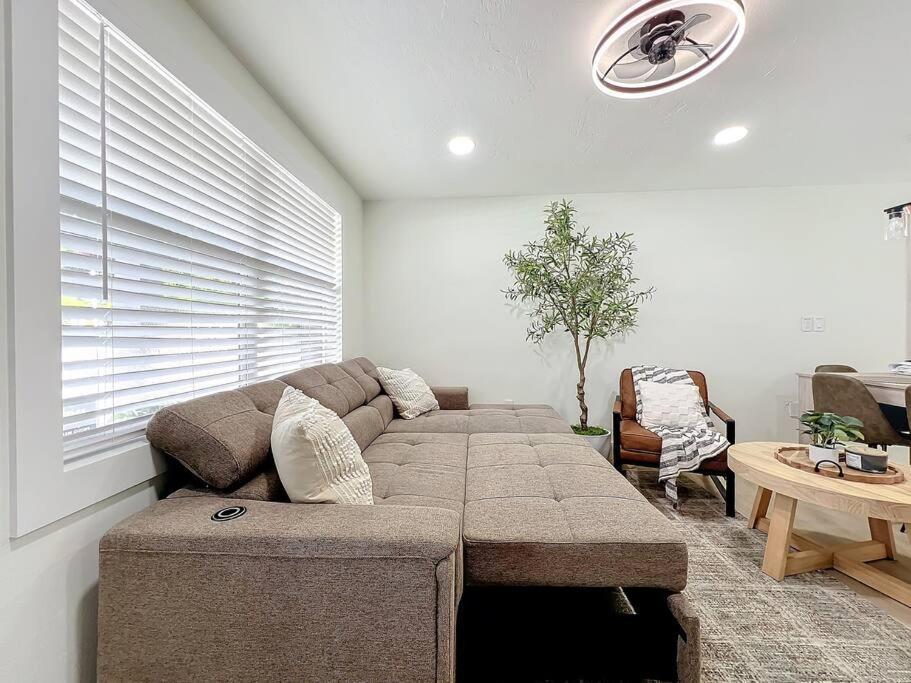Poolside Paradise Near Siesta Key * Sarasota