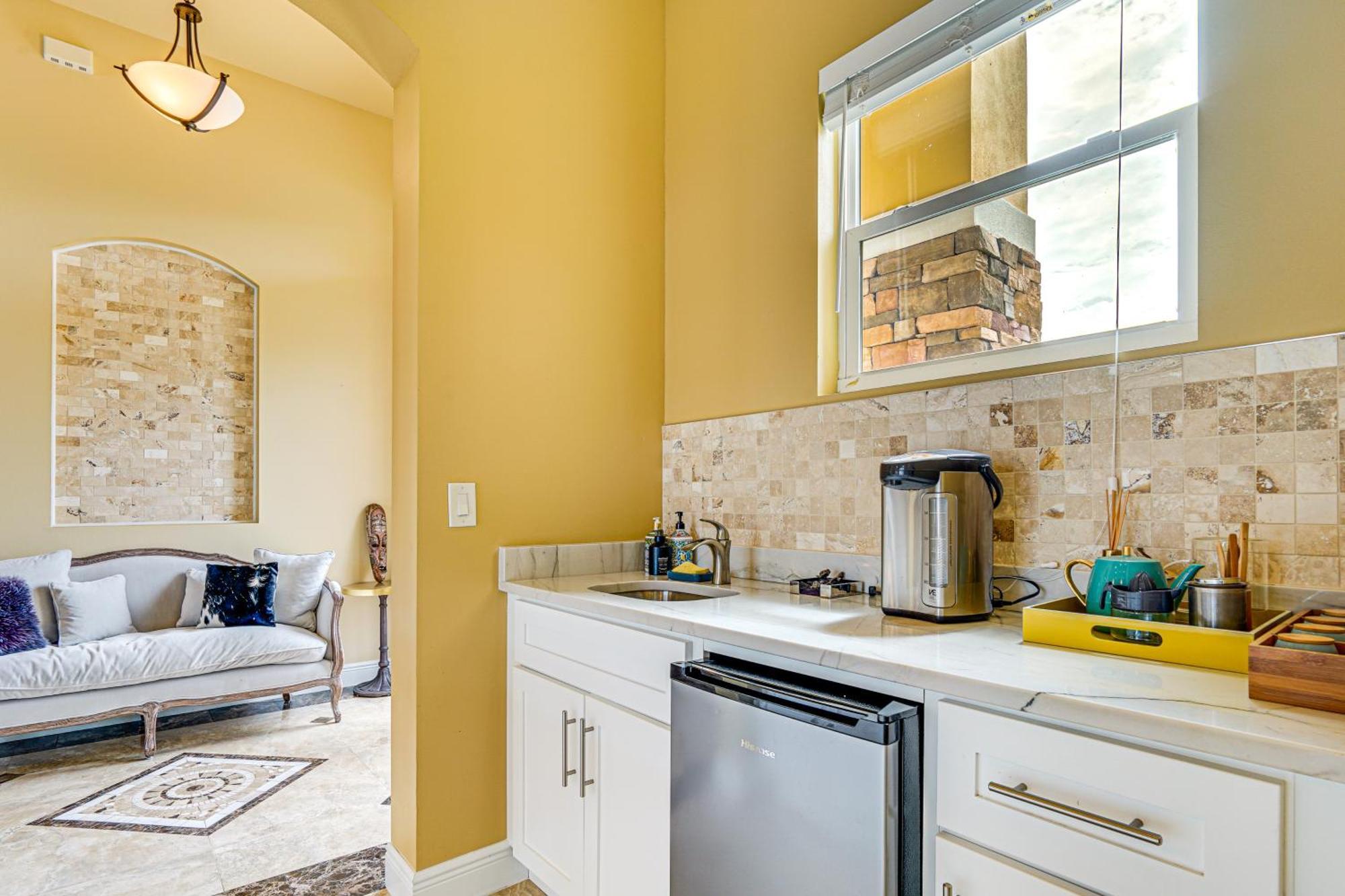 Sunny Oasis Swim, Golf, Shop And More! * Sarasota