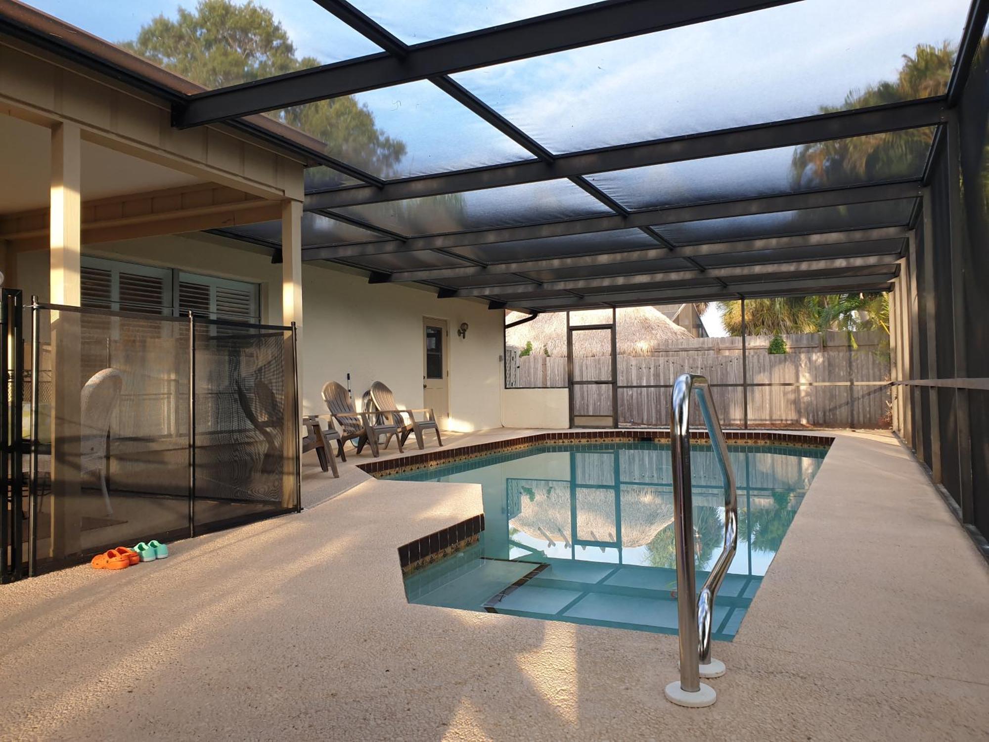 Holiday home Comfortable Home, Heated Salt-cell Pool, 10 Min To