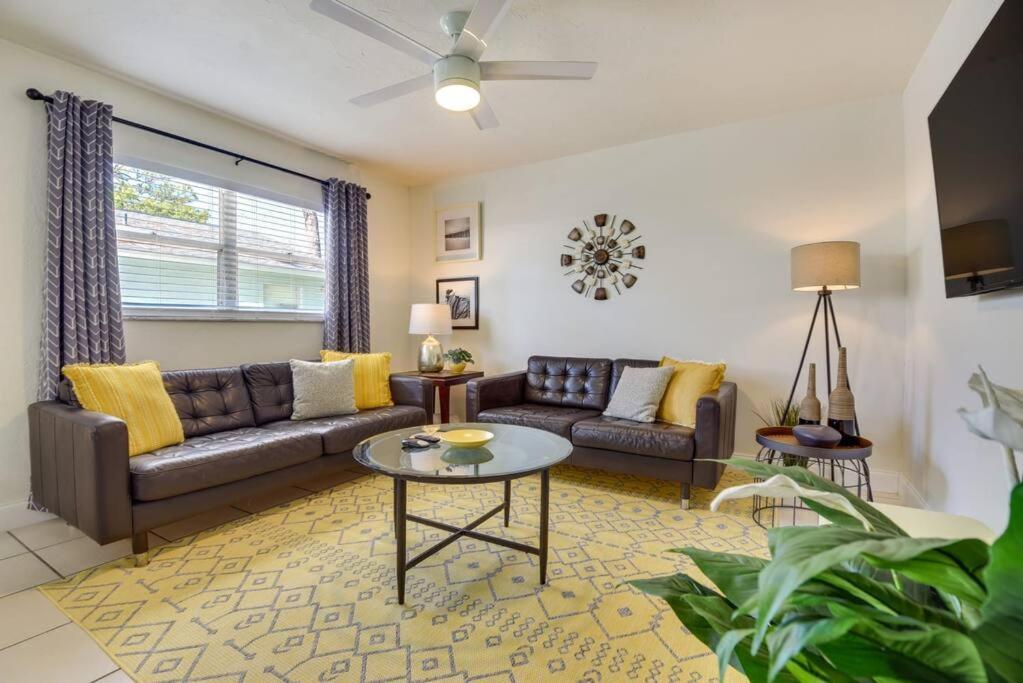 Coconut Cove Mid-long Term Available Walk To Downtown Trolly To Beaches