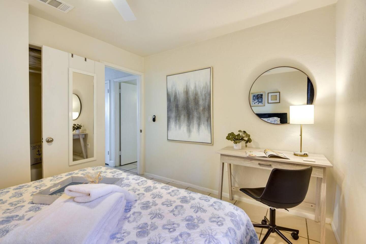 Coconut Cove Mid-long Term Available Walk To Downtown Trolly To Beaches * Sarasota