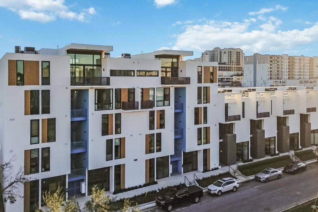 Rosemary District With Patio And In Walking Distance To Downtown And Bay Park Sarasota