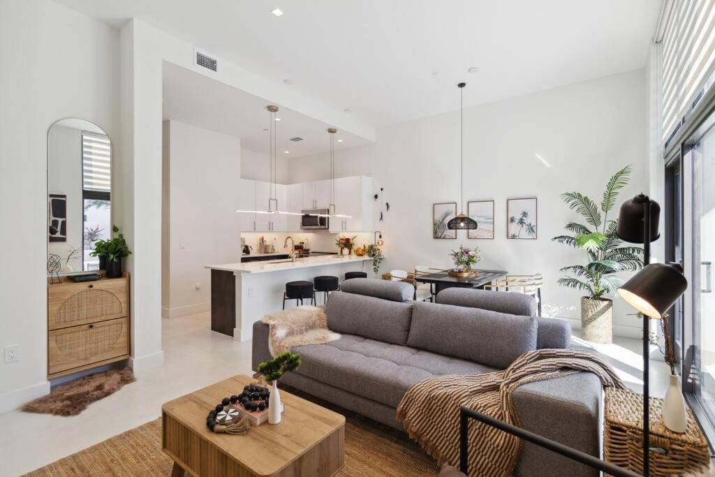 Rosemary District With Patio And In Walking Distance To Downtown And Bay Park *