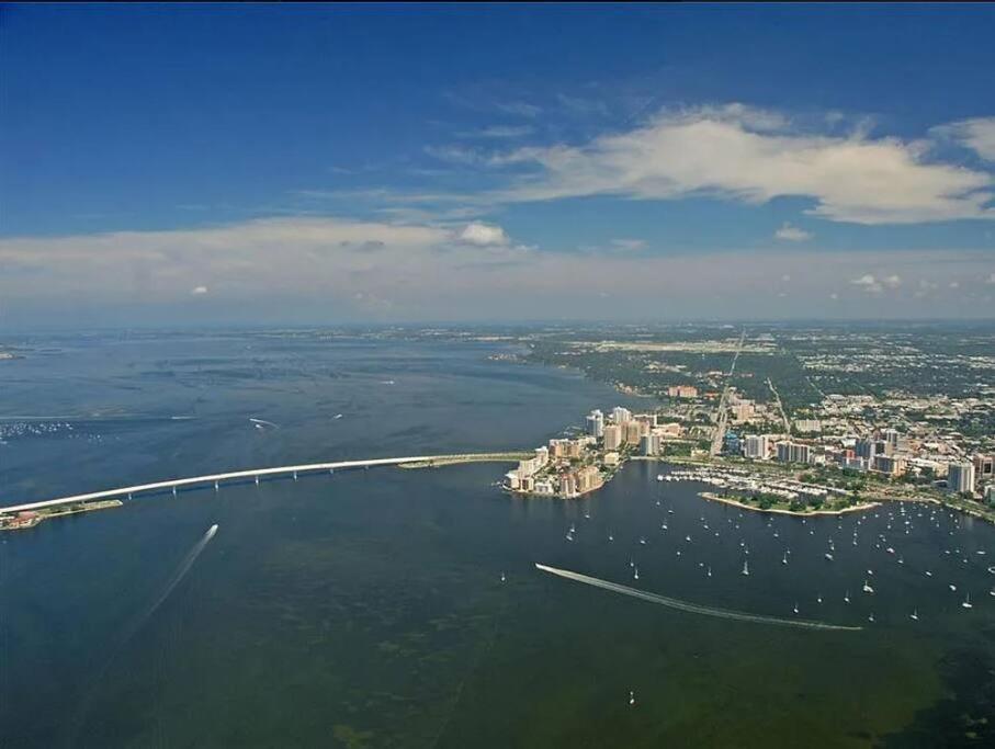Rosemary District With Patio And In Walking Distance To Downtown And Bay Park