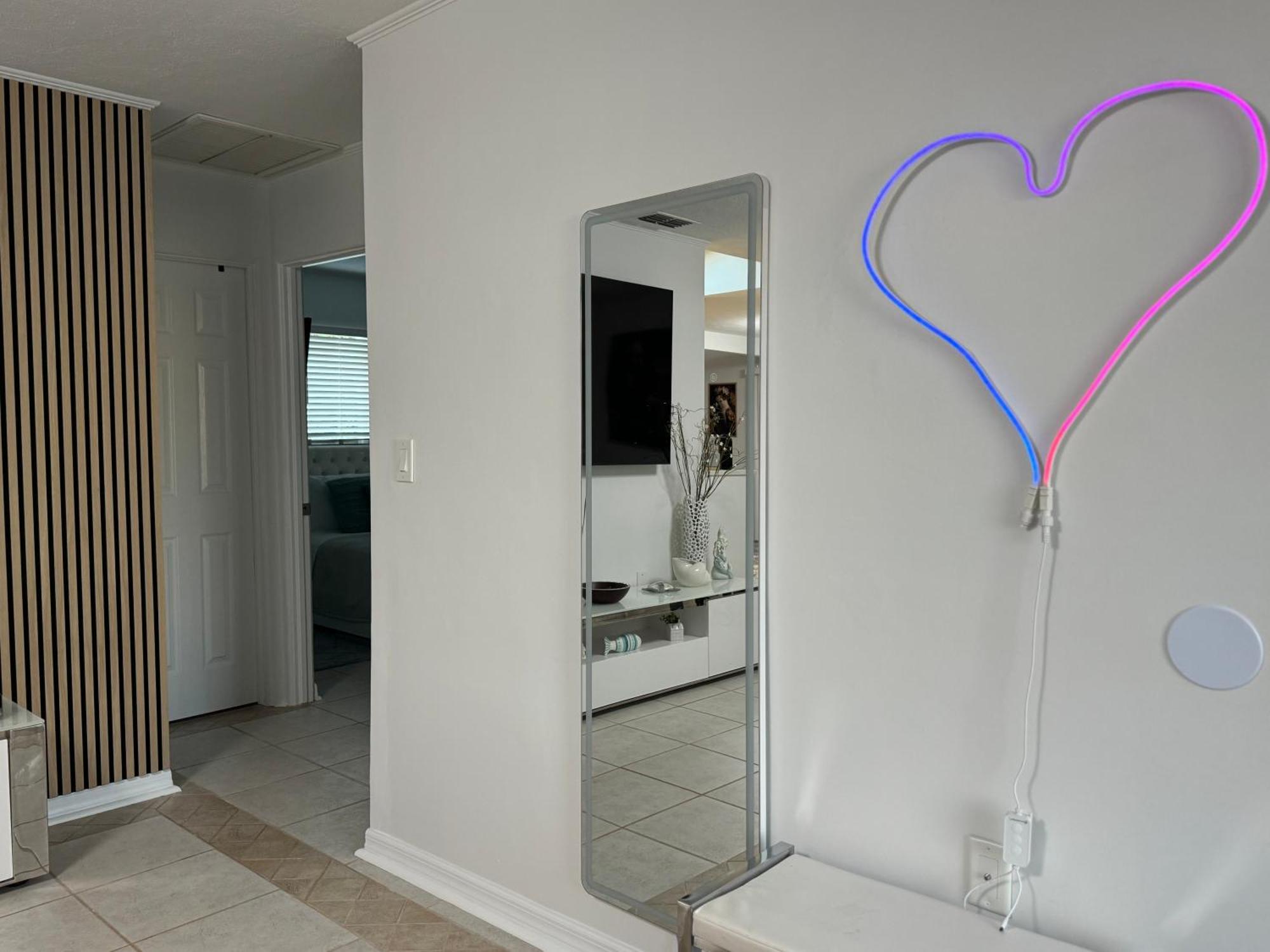 Location Siesta 1 Mile Away With Hot Sarasota