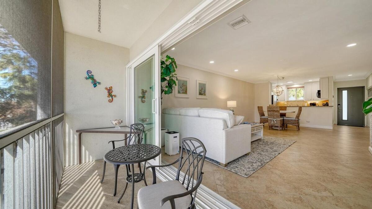 Apartment Walkable To Beach, Restaurants, Entertainment! Sarasota