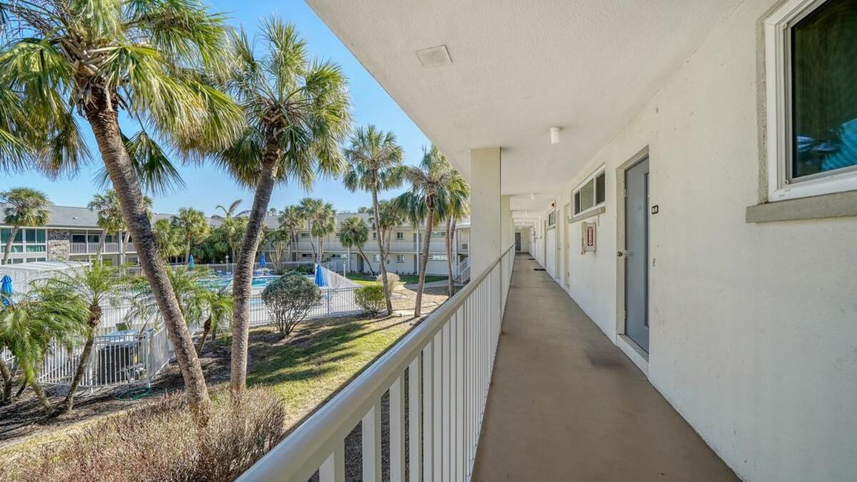 Walkable To Beach, Restaurants, Entertainment! *