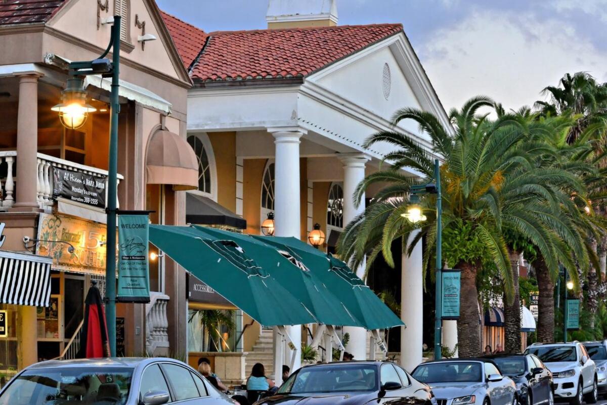 Apartment Walkable To Beach, Restaurants, Entertainment! Sarasota