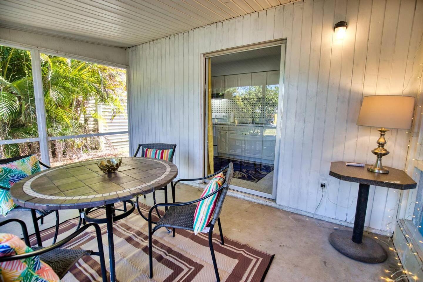 Holiday home Stylish Retro Vibes Private Bbq & Access