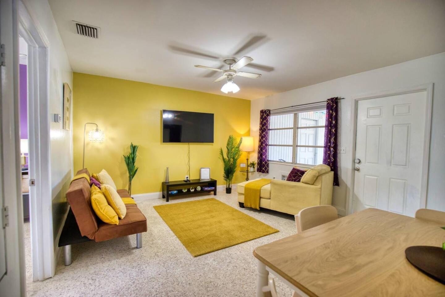 Stylish Retro Vibes Private Bbq & Access * Sarasota