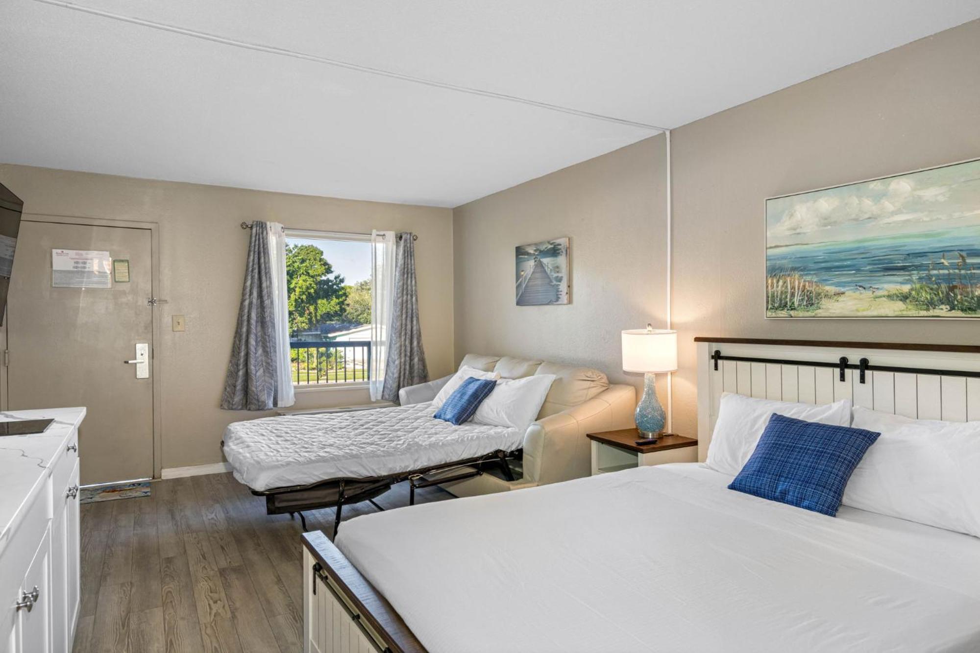 Aparthotel Bay Breeze *
